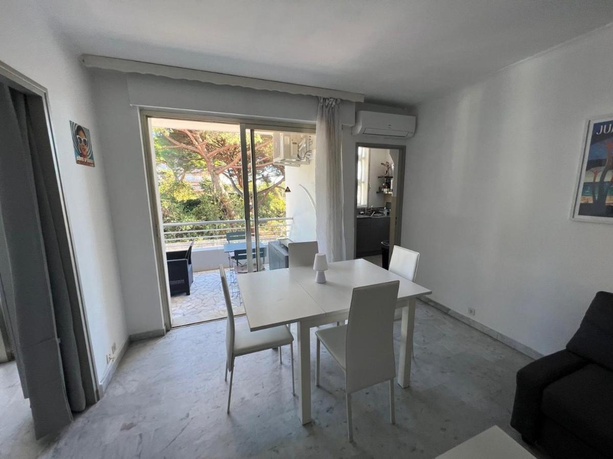 Seafront - Beautiful Flat With Aircon And Comfortable Loggia Vallauris Eksteriør billede